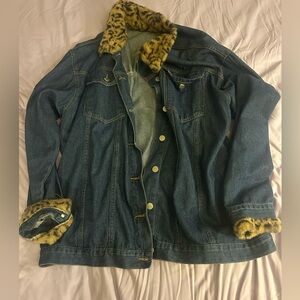 Hardly used. Jean jacket with cheetah print on cuffs. Size 3X